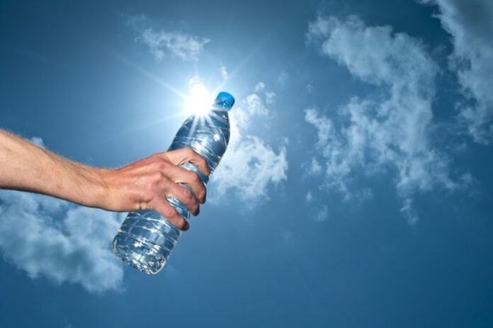 Are-plastic-bottles-safe-in-the-sun