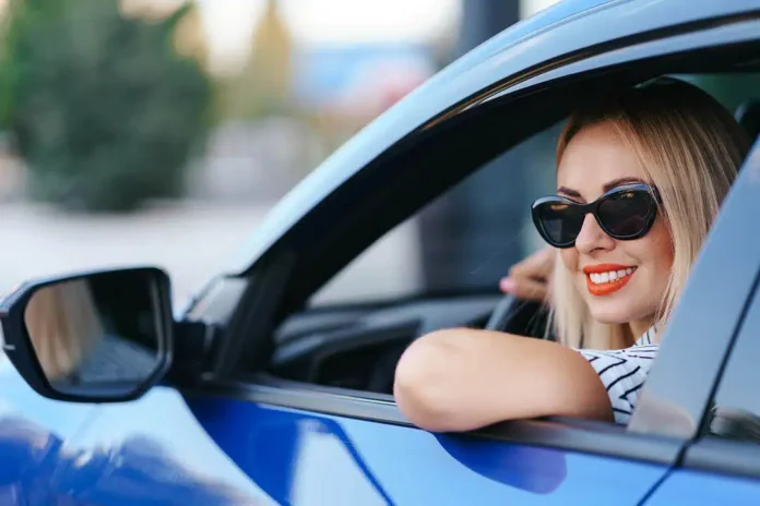 femme au volant